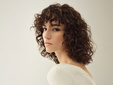 Jak na vlnité a kudrnaté vlasy